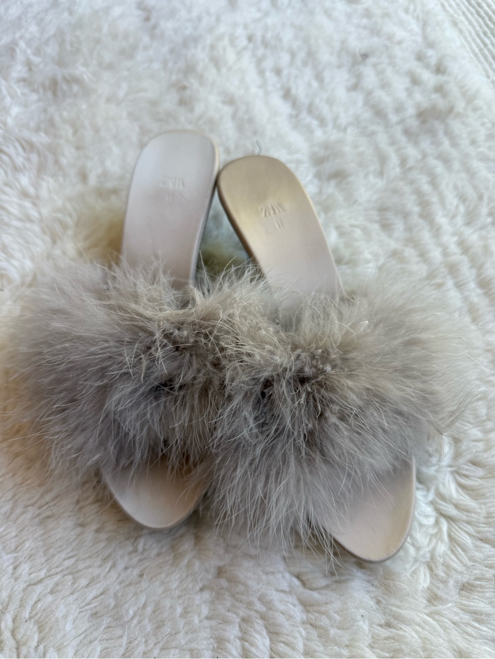ZARA Feather Slide Sandals Nude Beige Size 37 | Never Worn | Sold Out